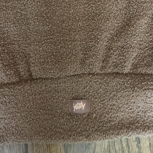 Yitty Zip Up Hoodie Teddy Bear Heart at Back Size XS New With Tag - Picture 12 of 12